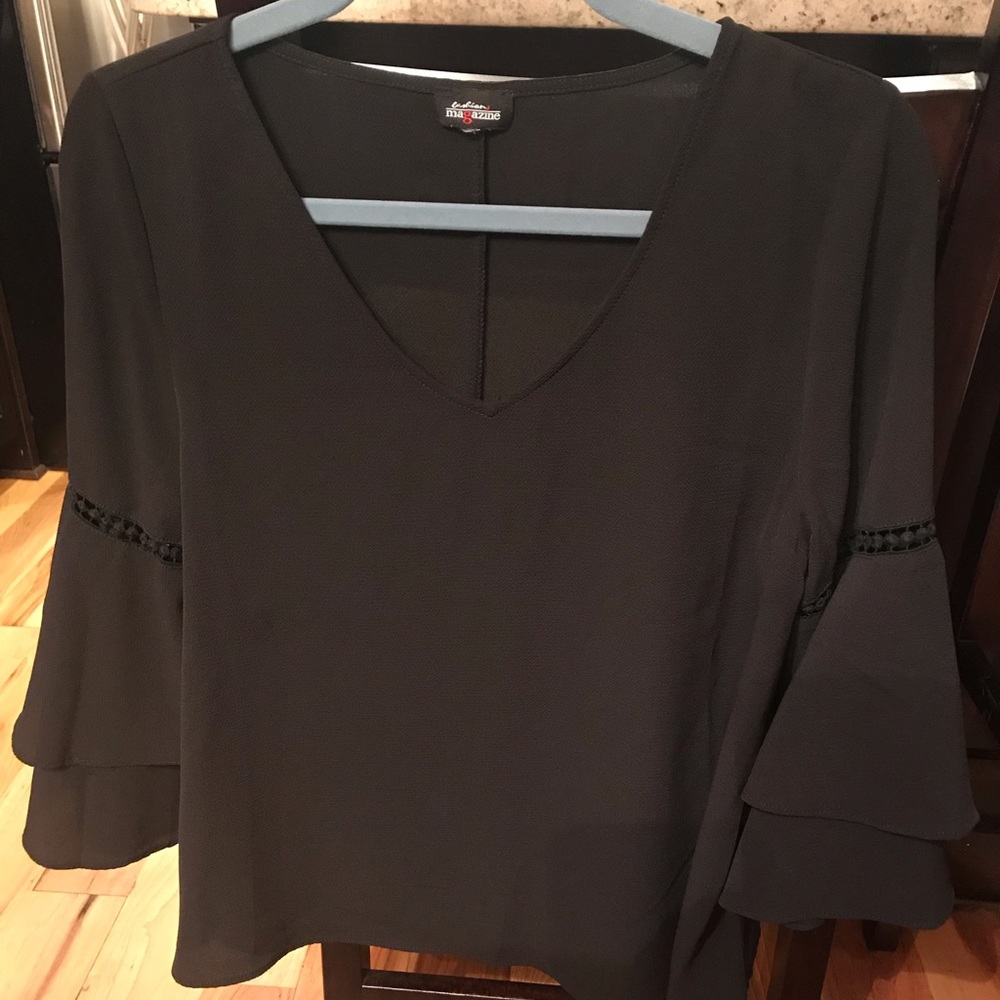 Black long sleeve top - flared sleeves